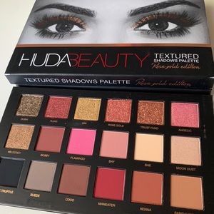 Huda Beauty Rose Gold Eyeshadow Palette
